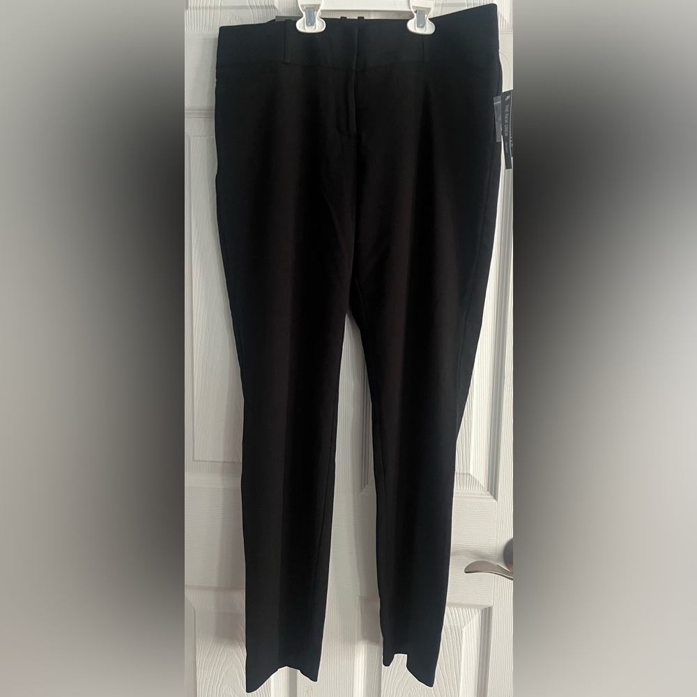 Women’s size 10 NWT the limited mid rise size 10 contemporary